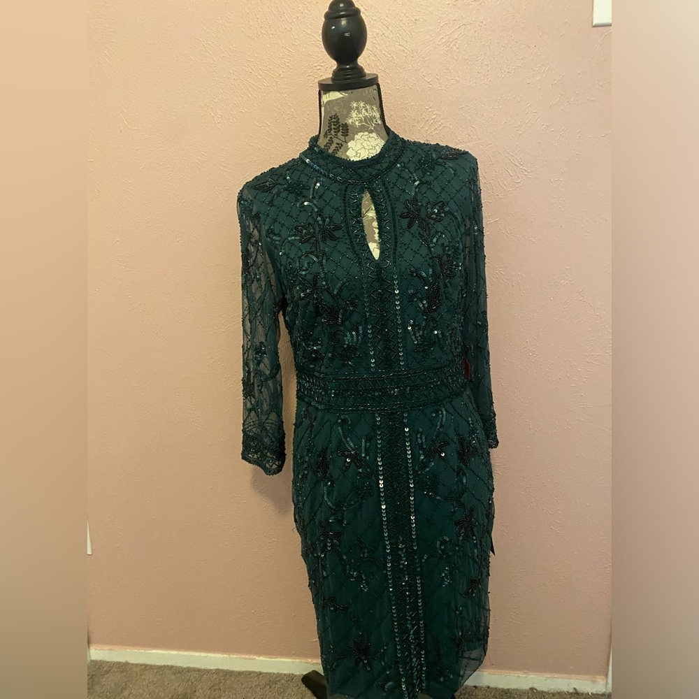 Emerald green dress new never worn from dillards org price 259